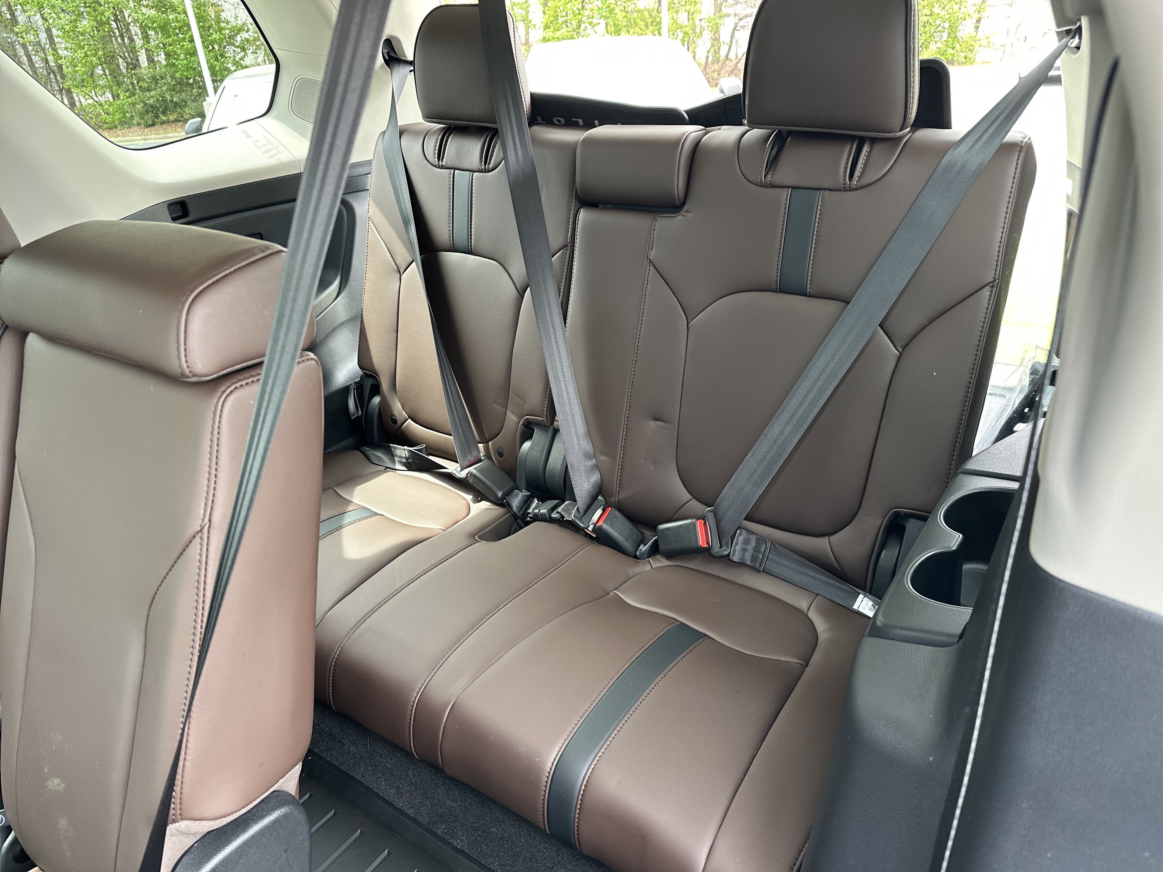 Used 2025 Honda Pilot Elite image 32