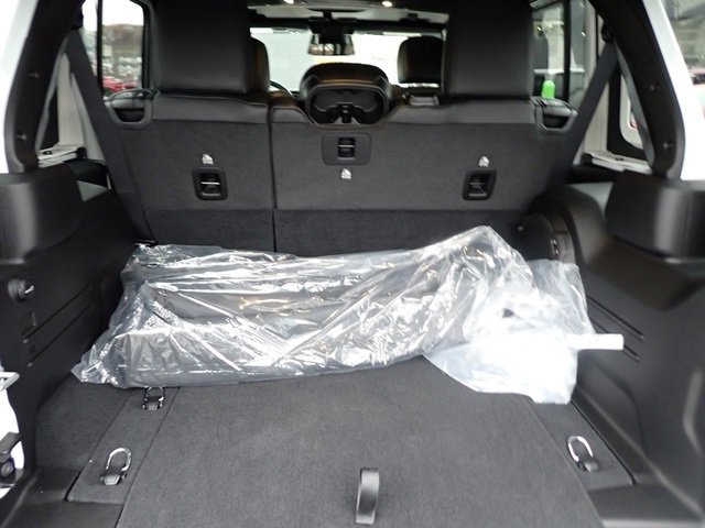 New 2026 Jeep Wrangler Unlimited Rubicon image 6