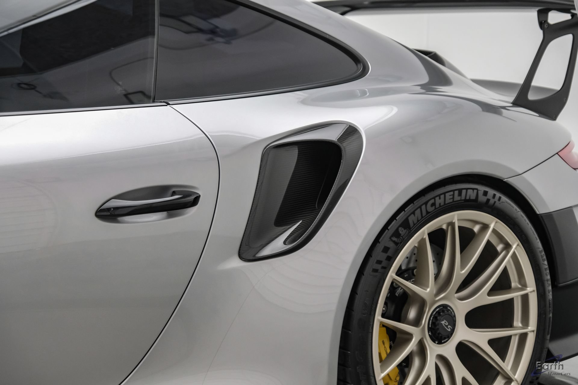 Used 2018 Porsche 911 GT2 RS RWD image 43