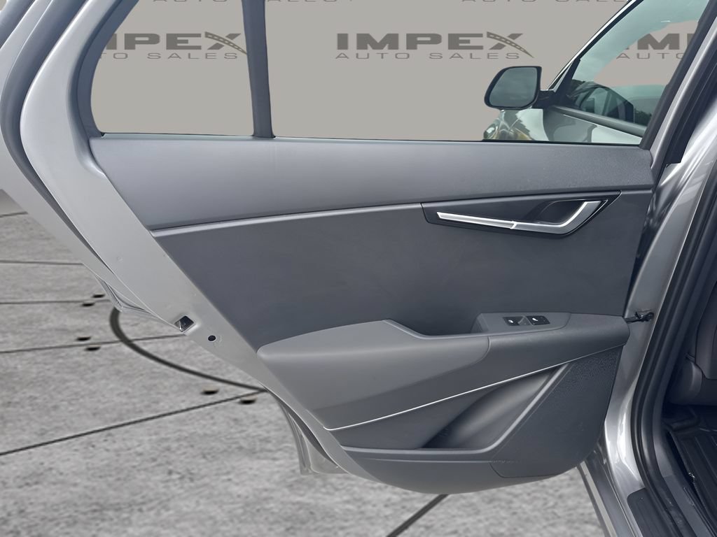 Used 2025 Kia Niro Wind w/ Wind Preserve Package FWD image 25