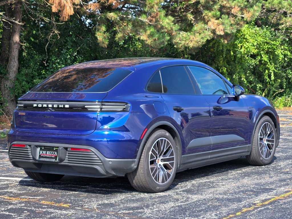 Used 2025 Porsche Macan Electric image 7