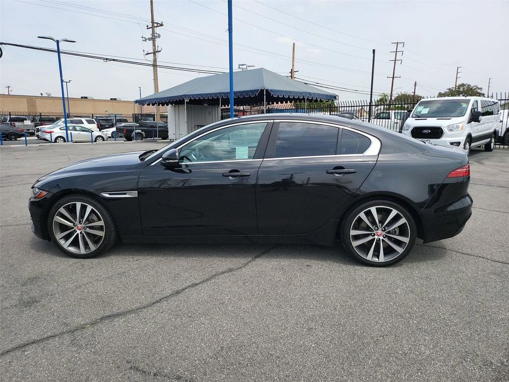Used 2020 Jaguar XE S RWD image 34