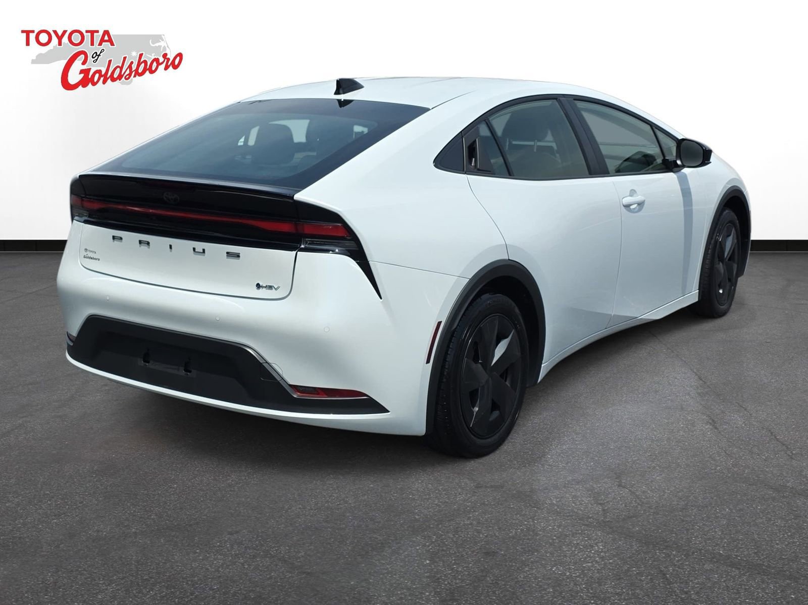 Used 2026 Toyota Prius LE FWD image 5