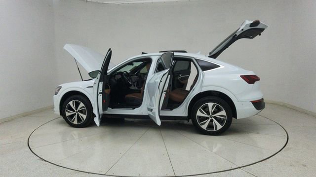 Used 2024 Audi Q8 e-tron Premium Plus w/ Premium Plus Package image 73