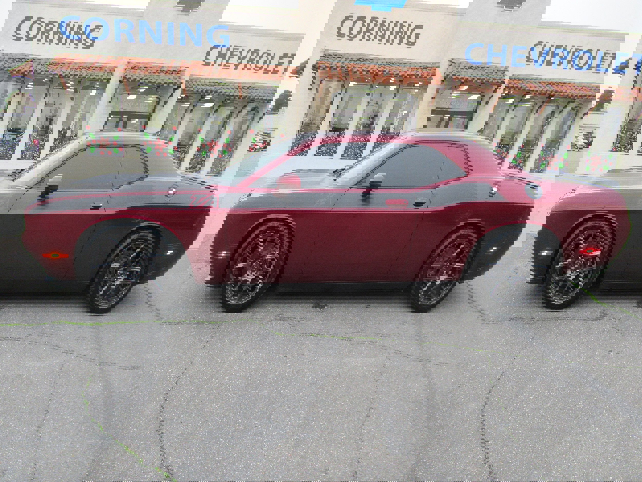 Used 2018 Dodge Challenger T/A image 2