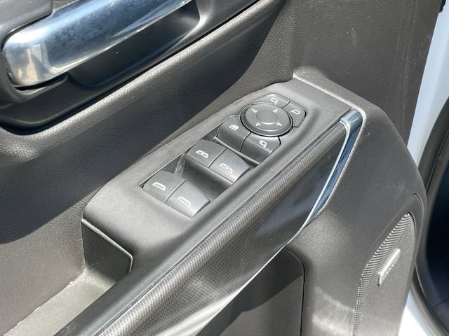 Used 2022 GMC Sierra 1500 AT4 w/ AT4 Preferred Package AWD/4WD image 12