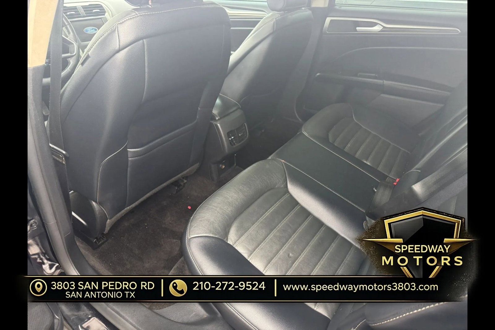 Used 2018 Ford Fusion SE w/ Equipment Group 602A FWD image 8