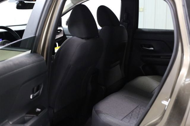 New 2026 Nissan Kicks SV image 18