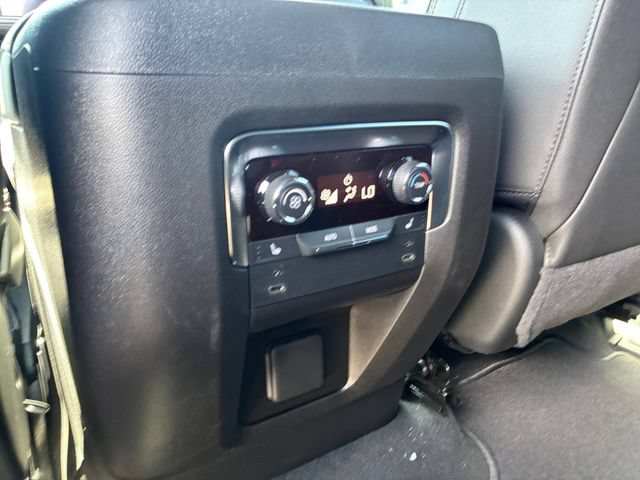 New 2026 Chevrolet Suburban RST w/ RST Capability Package AWD/4WD image 18