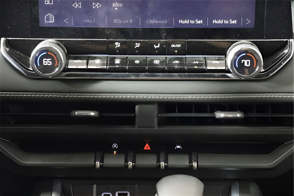 Used 2023 Chevrolet Colorado LT w/ LT Convenience Package image 34