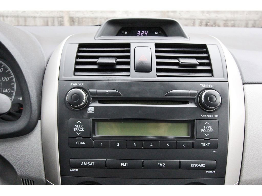 Used 2013 Toyota Corolla L image 23