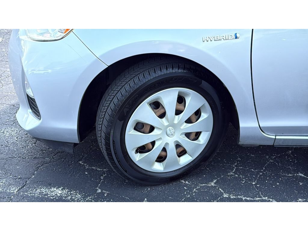 Used 2014 Toyota Prius C One FWD image 11