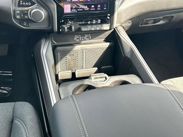 New 2027 RAM 1500 4x4 Crew Cab image 16