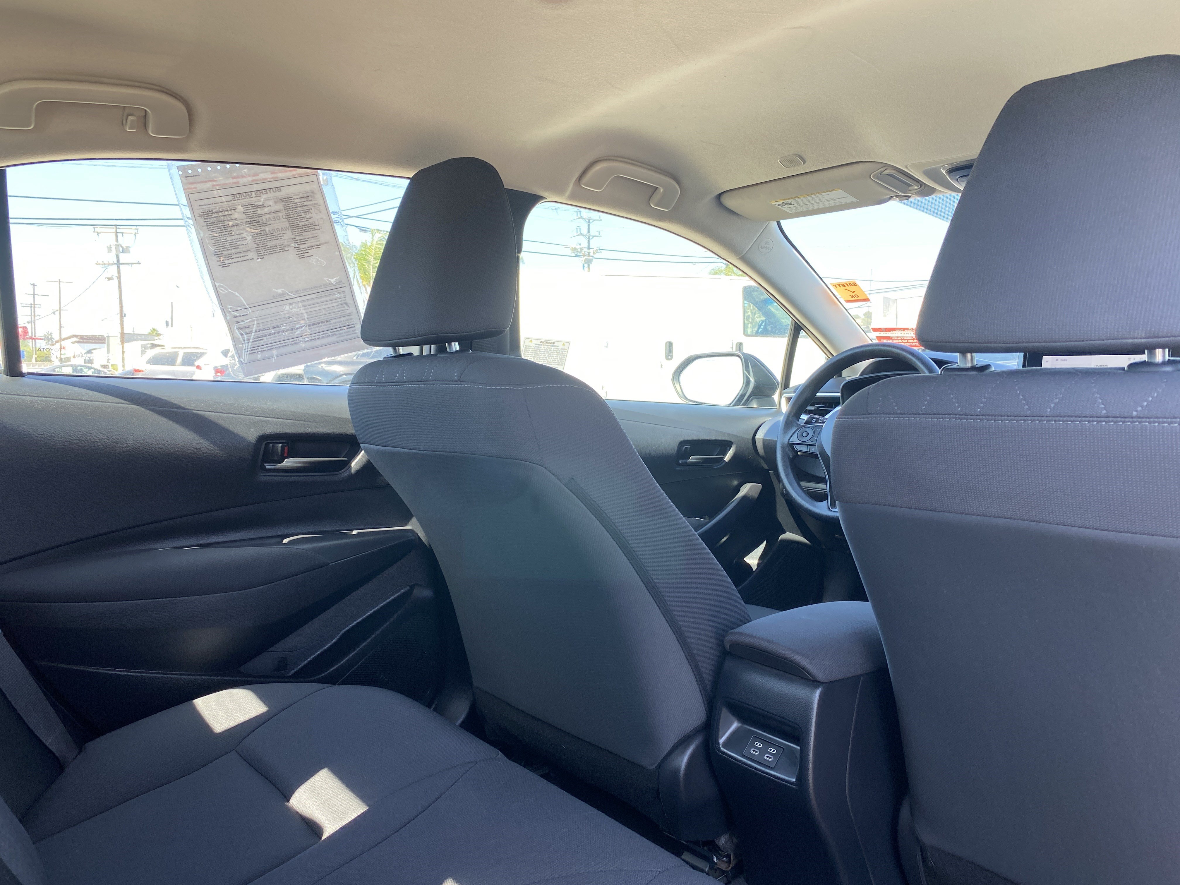 Used 2024 Toyota Corolla LE FWD image 21