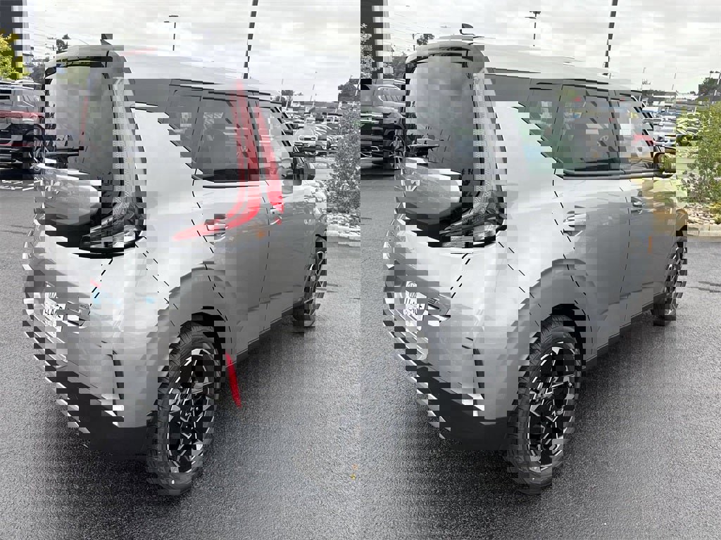 New 2025 Kia Soul EX image 4