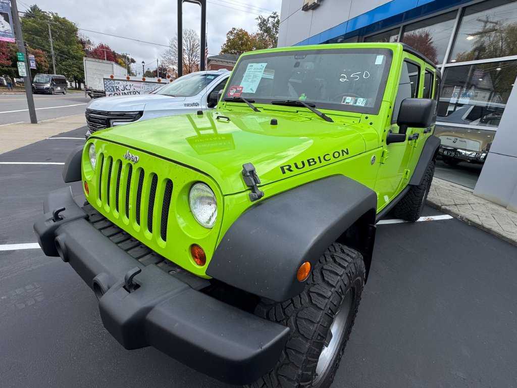Used 2013 Jeep Wrangler Unlimited Rubicon w/ Dual Top Group AWD/4WD image 26