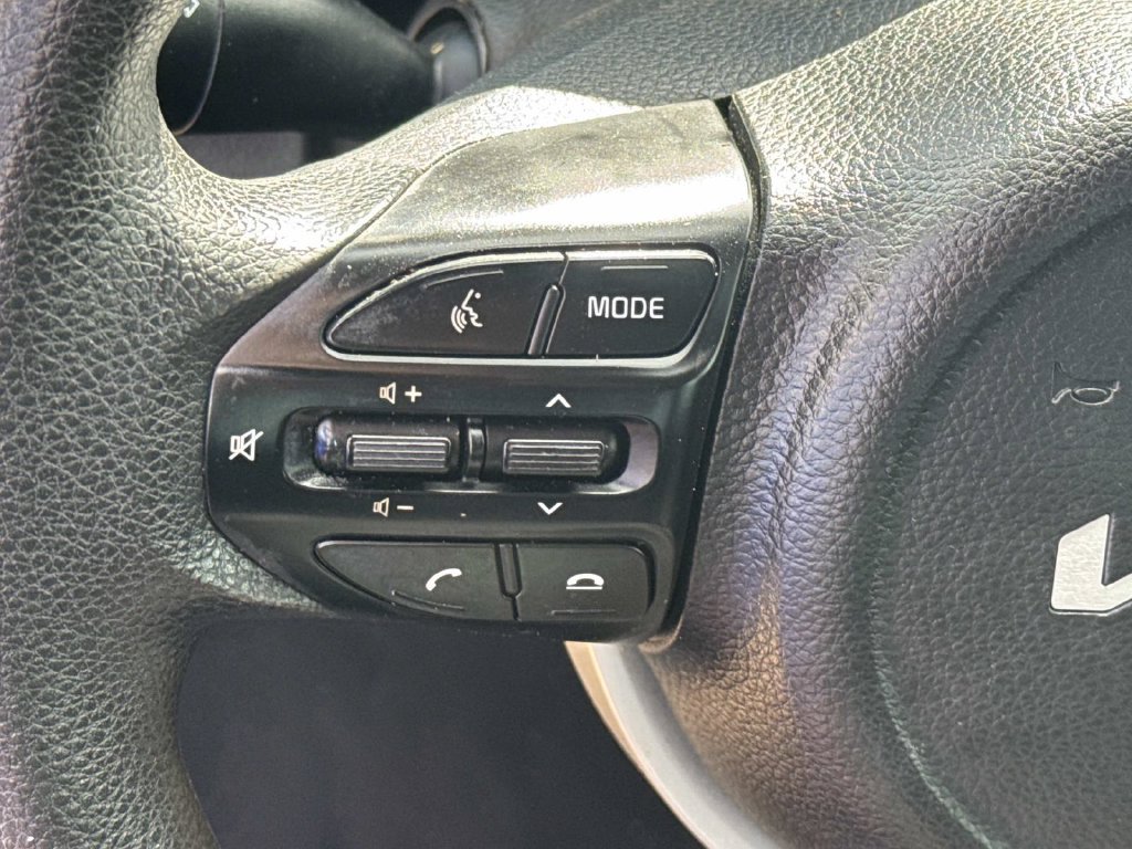 Used 2023 Kia Rio S FWD image 28