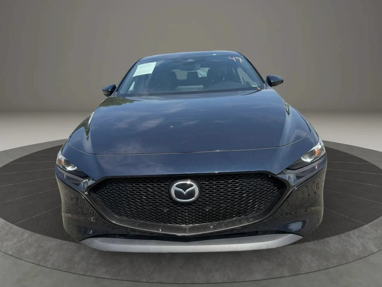 Used 2020 MAZDA MAZDA3 Hatchback FWD image 2