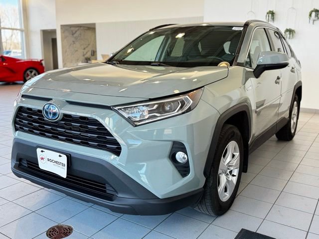Used 2021 Toyota RAV4 XLE w/ Convenience Package image 31