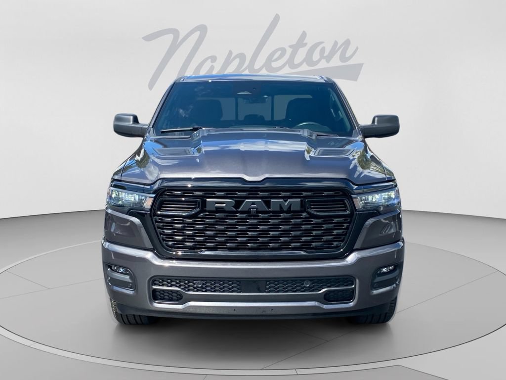 Used 2026 RAM 1500 Express AWD/4WD image 9