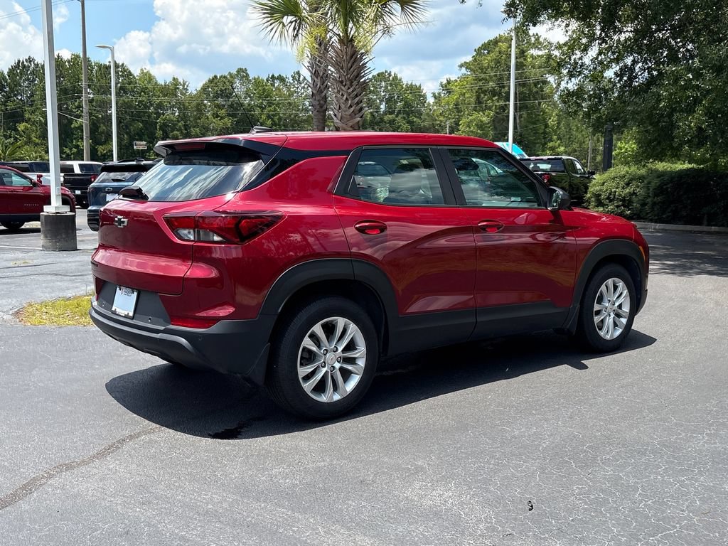 Used 2021 Chevrolet TrailBlazer LS w/ LPO, Blackout Package FWD image 24