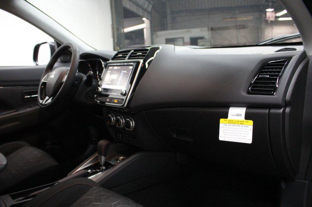 New 2026 Mitsubishi Outlander Sport LE AWD/4WD image 17