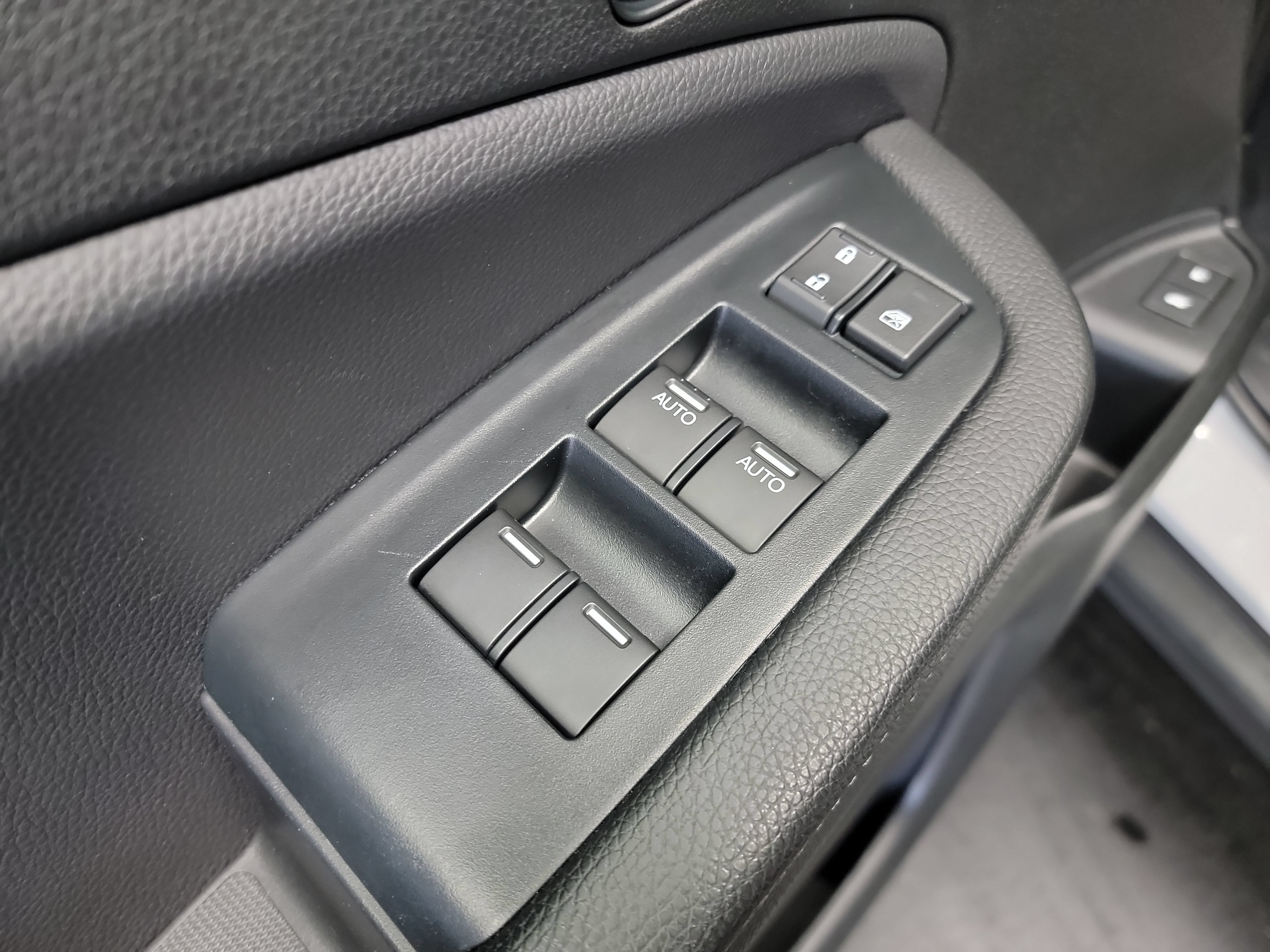 Used 2023 Honda Passport EX-L image 14