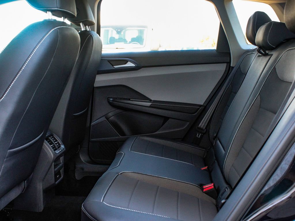 Used 2024 Volkswagen Taos SE w/ Taos Adventure Package (SXB) image 34