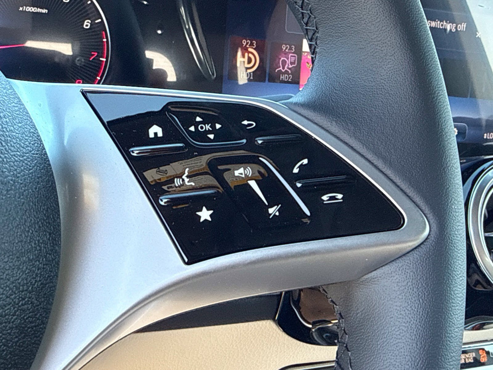 New 2026 Mercedes-Benz GLB 250 4MATIC image 24