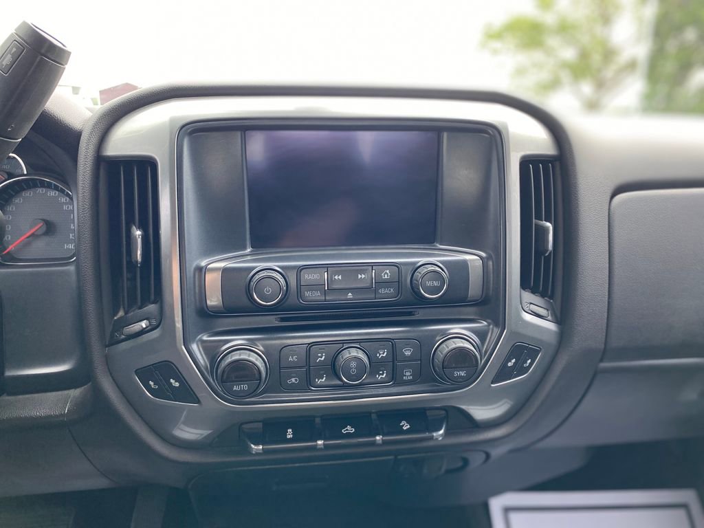 Used 2018 Chevrolet Silverado 1500 LT w/ All Star Edition AWD/4WD image 25