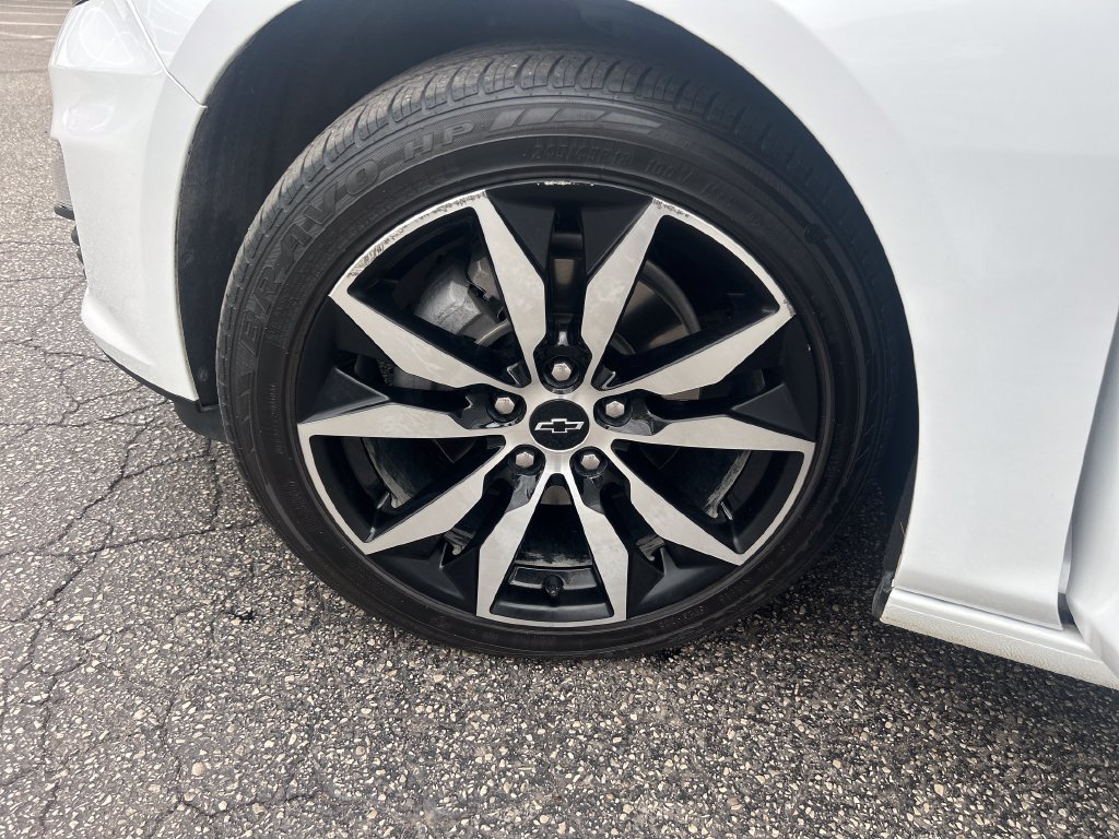Used 2024 Chevrolet Malibu RS FWD image 31