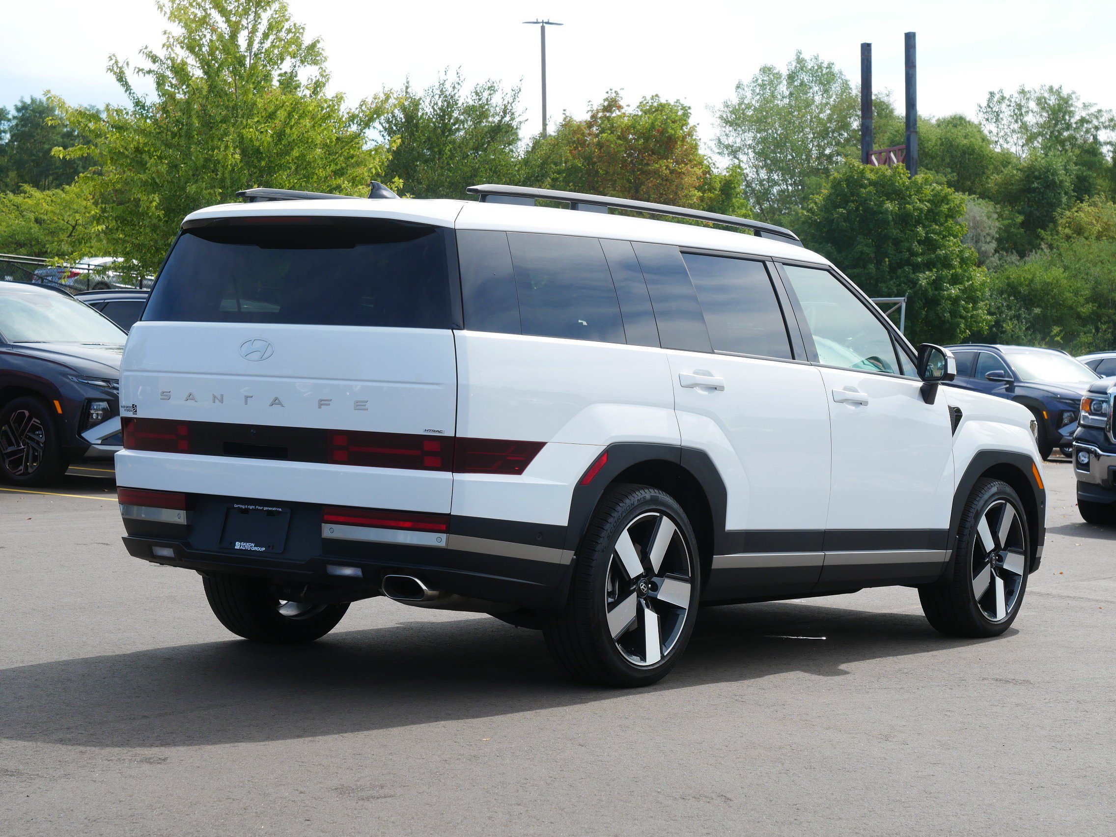 Used 2025 Hyundai Santa Fe Limited AWD/4WD image 6