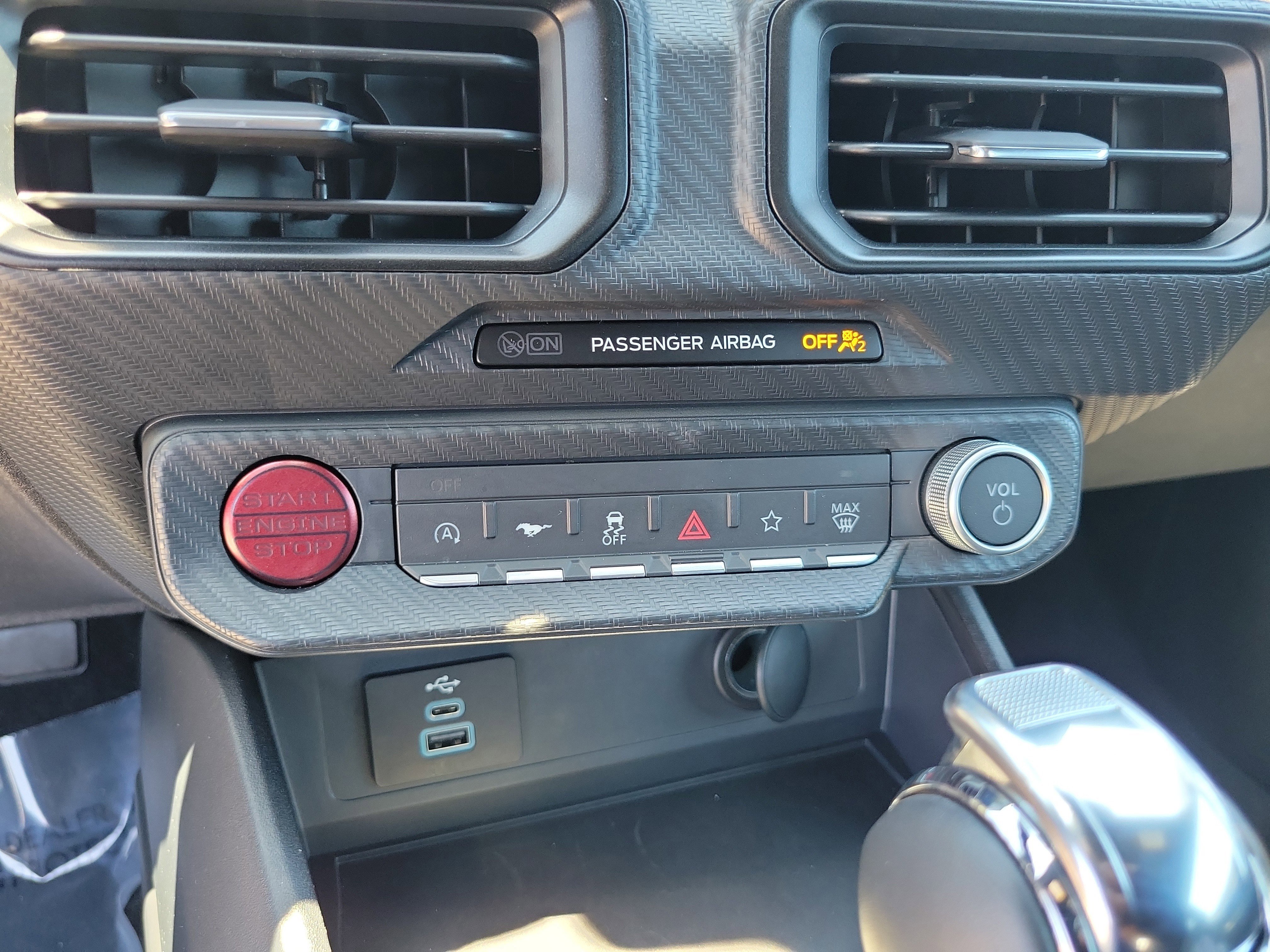Certified 2024 Ford Mustang Coupe RWD image 27