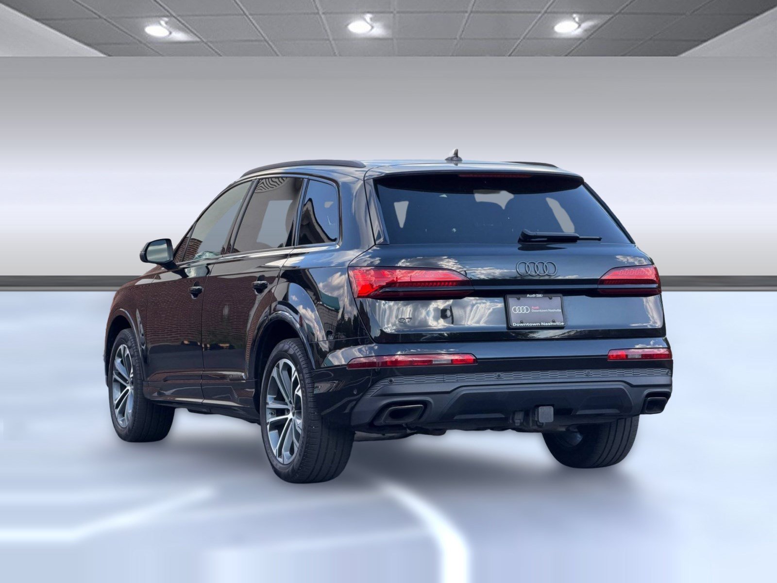 Certified 2025 Audi Q7 2.0T Premium Plus w/ Premium Plus Package AWD/4WD image 3