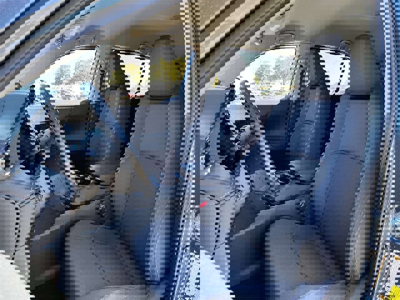 Used 2021 Toyota Venza LE image 22