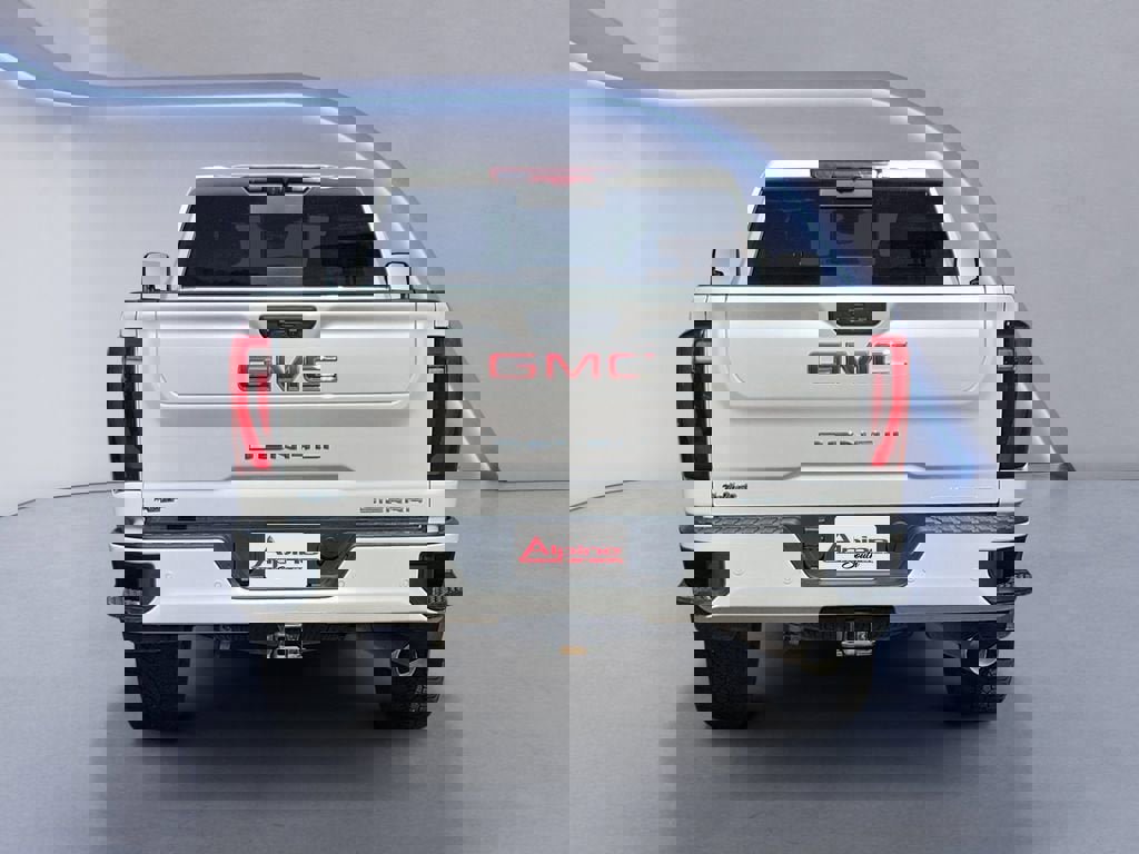 Used 2025 GMC Sierra 2500 Denali w/ Denali Reserve Package image 4