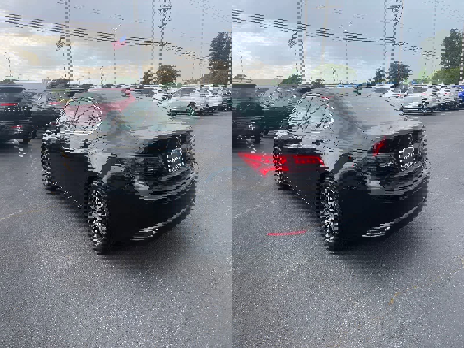 Used 2015 Acura TLX w/ Technology Package FWD image 3