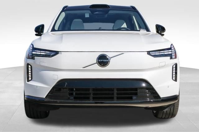 New 2025 Volvo EX90 Ultra image 2