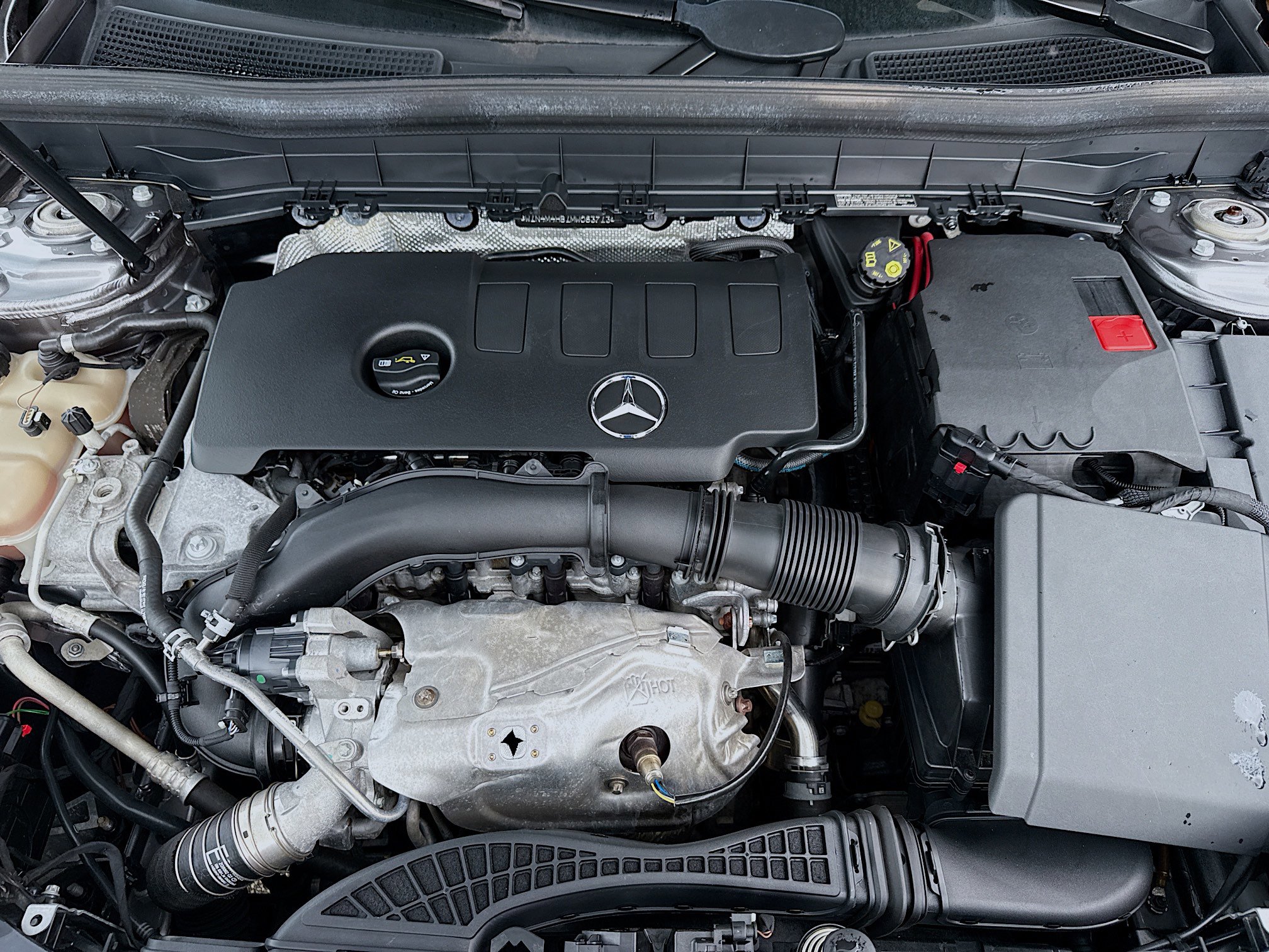 Used 2021 Mercedes-Benz GLB 250 4MATIC w/ Premium Package image 33