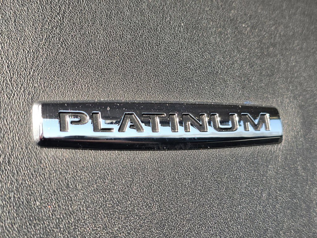 Used 2018 Ford Expedition Max Platinum AWD/4WD image 18
