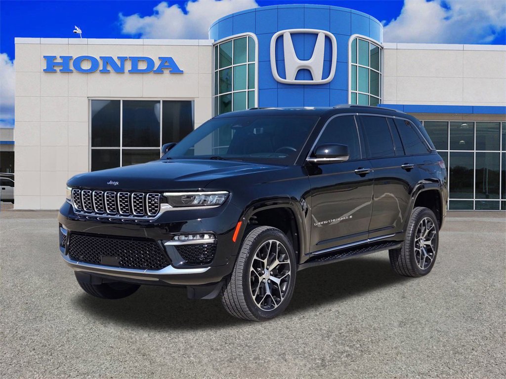 Used 2023 Jeep Grand Cherokee Summit image 7