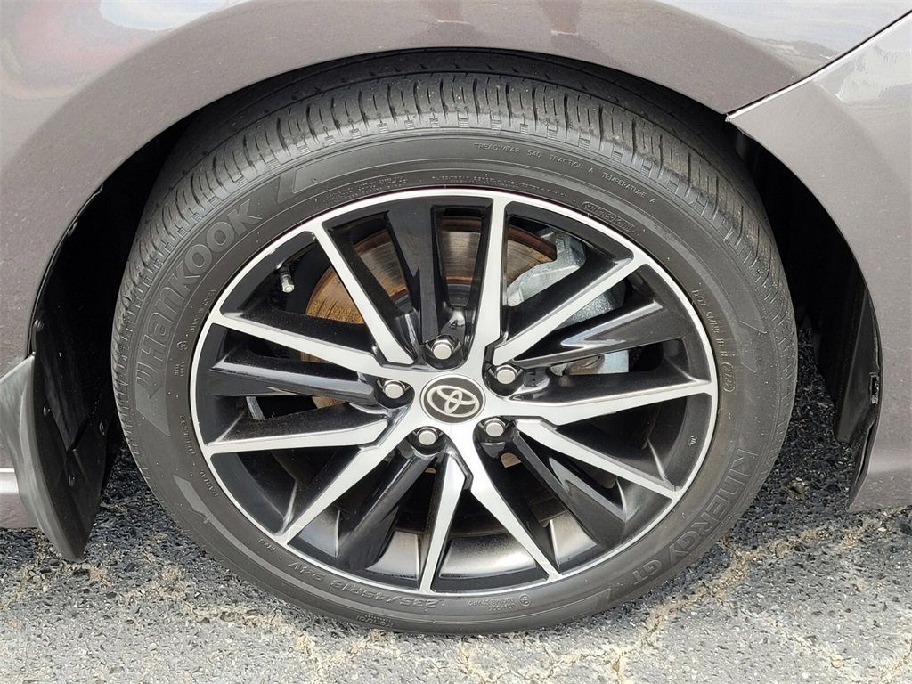 Used 2023 Toyota Camry SE image 18