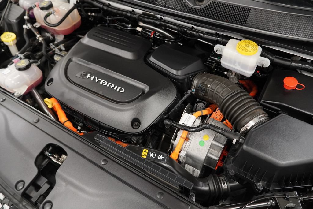 Used 2024 Chrysler Pacifica Limited FWD image 49