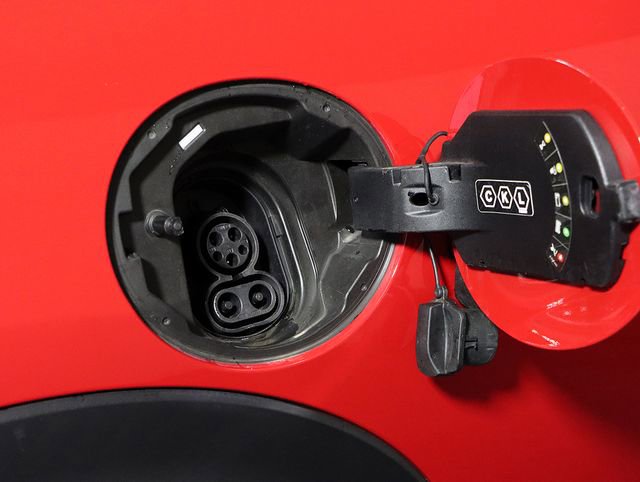 Used 2023 MINI Cooper SE FWD image 32