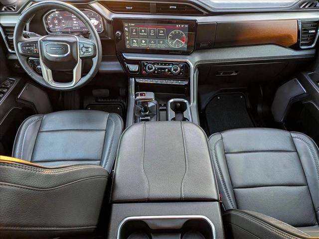 Used 2024 GMC Sierra 1500 Denali w/ Denali Reserve Package AWD/4WD image 16