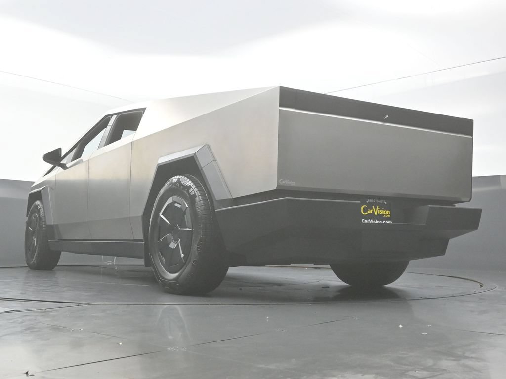 Used 2024 Tesla Cybertruck AWD Crew Cab image 42