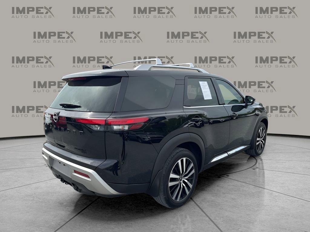 Used 2023 Nissan Pathfinder Platinum w/ Black Appearance Package AWD/4WD image 5