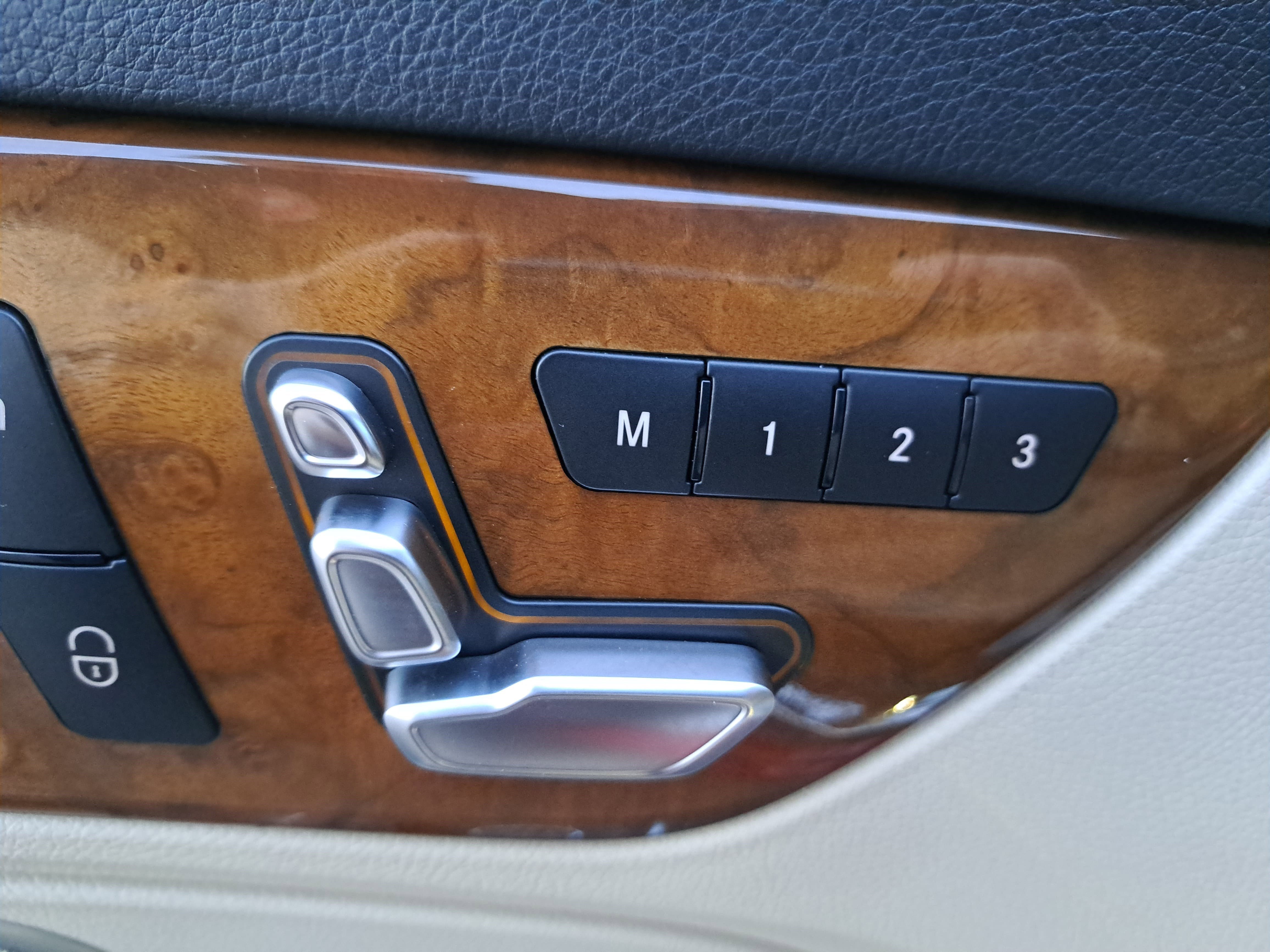 Used 2019 Mercedes-Benz SLC 300 image 29