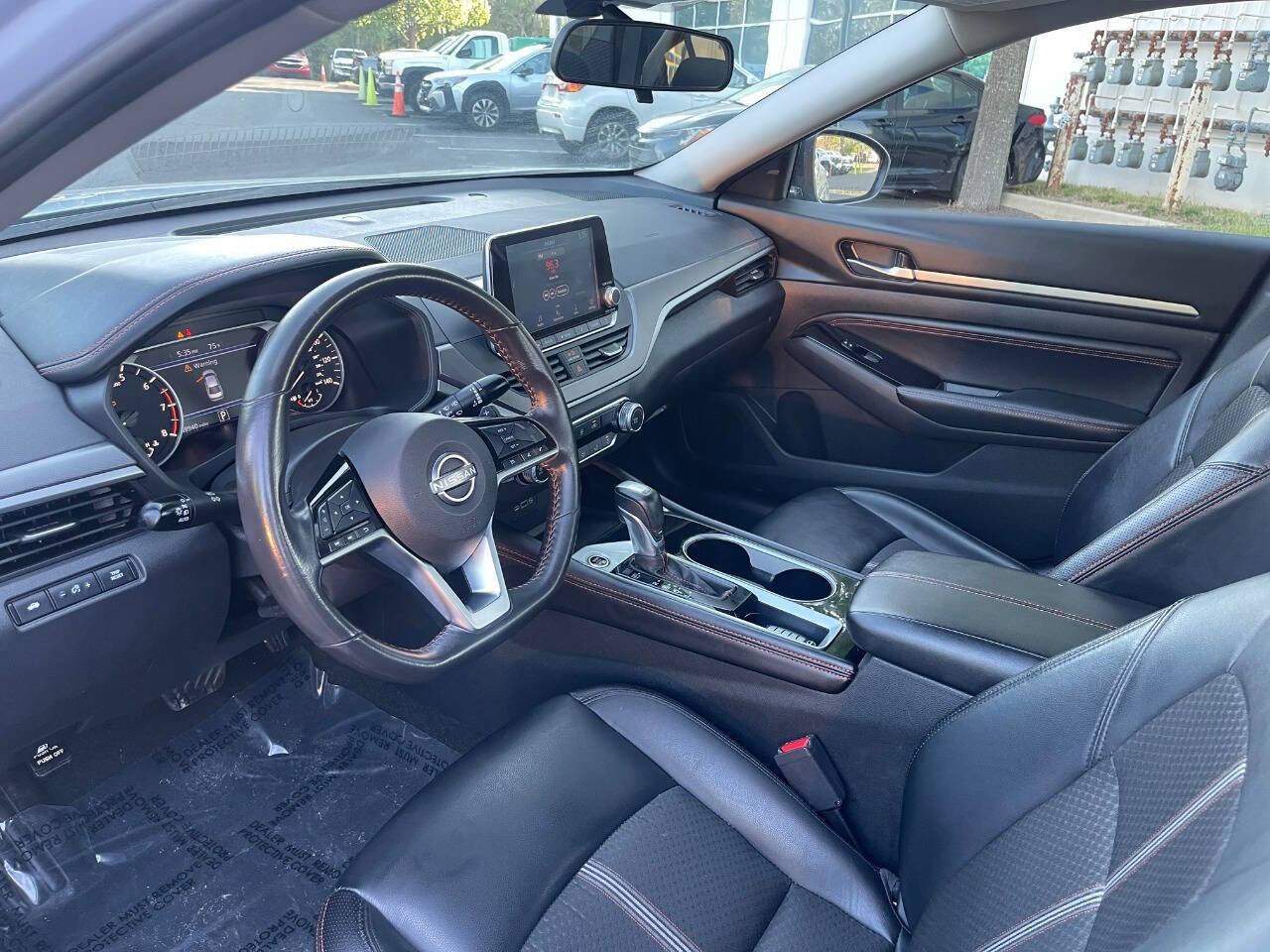 Used 2023 Nissan Altima 2.5 SR image 12