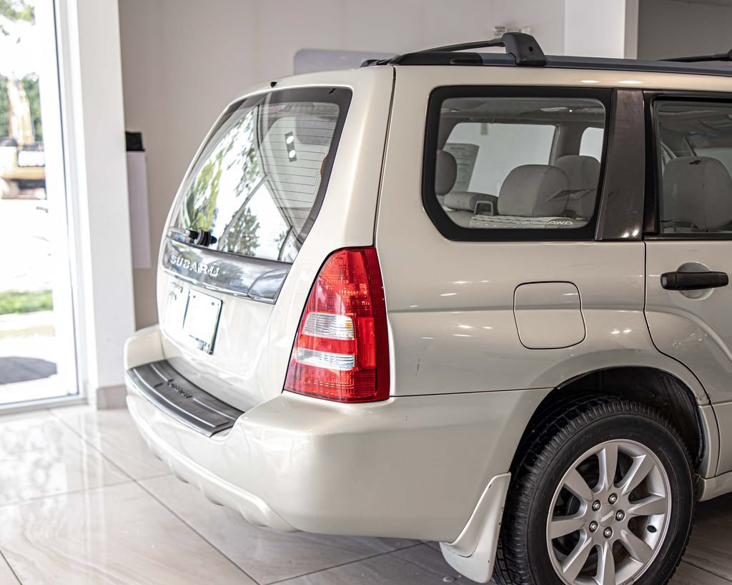 Used 2005 Subaru Forester 2.5XS AWD/4WD image 12
